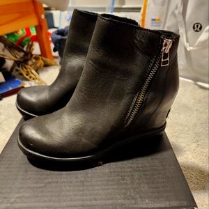 Sorel Joan of Artic II Wedge Zip Bootie